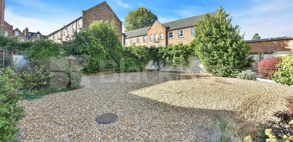 			LET, 2 Bedroom, 1 bath, 1 reception Apartment			 Qube Court. Balham Hill, Clapham South 